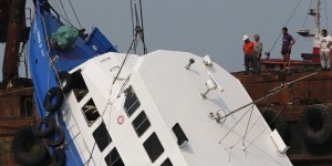 南丫海難死因研訊 死因庭裁定39名死難者「非法被殺」