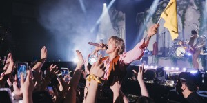 韓團FTISLAND全員暴走麥花臣場館 李洪基跑到累問「我做錯咩？」