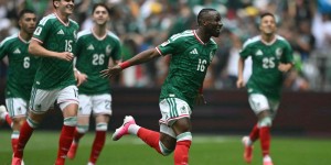 揭幕战打响！东道主墨西哥队2-0战胜南非队