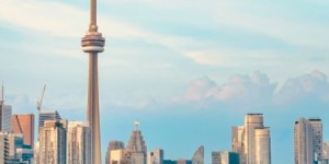 被迫搬家：为什么年收入20万的家庭在多伦多也活不下去？