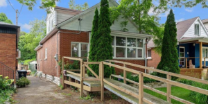 士嘉堡百年独立屋75万秒出！惊人的烟熏味已经渗入墙壁！