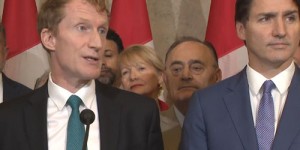 卡尼改组内阁，重用杜鲁多铁杆盟友米勒，内阁“杜鲁多烙印”更深