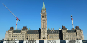 政府开支飞涨！联邦公务员收入超过15万元人数五年内增96%