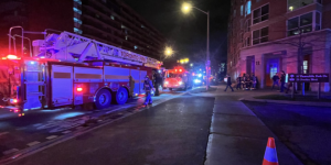 多伦多公寓火势复杂：烧了半个月仍无法扑灭，400名居民暂住酒店