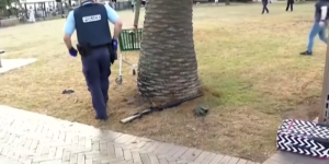 加拿大人亲历澳洲海滩大屠杀：从没想过会经历真正的恐怖袭击