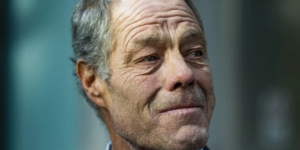 多伦多男子受警方胁迫自己认罪，坐冤牢23年后定罪被推翻