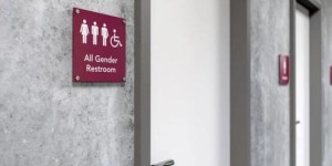 卑诗杂货店雇员 偷拍女厕上传色情网! 东主被罚75万