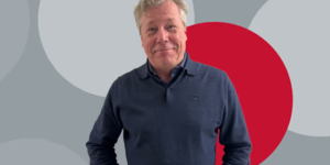 3100万彩票得主现身，称终于外出就餐不用担心账单