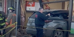 平安夜悲剧！北约克93岁司机驾车冲入商铺，致1死多伤！