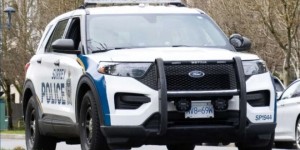 大温圣诞节悲剧：女行人加油站内被一辆警车撞击后身亡