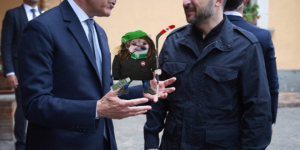 快讯：卡尼总理表示加拿大将向乌克兰提供25亿加元经济援助