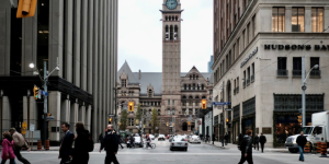 卡尼表示，杜鲁多在一项失败的气候战略上浪费了2000亿加元