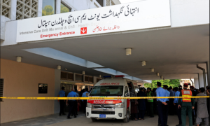 空调压缩机爆炸引发火灾，巴基斯坦医院15名新生儿死亡