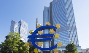 歐洲央行維持三大關鍵利率不變