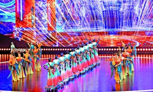 人機共舞慶回歸　靈心巧手聯合創始人：盼人形機器人更多亮相香港