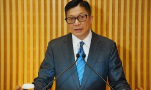 鄧炳強讚黎家盈有毅力　有警務人員成為航天員感到榮幸
