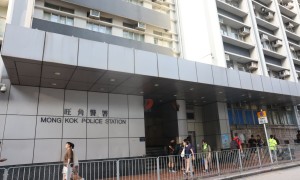 旺角街頭女子兜搭按摩 七旬翁遭掠5萬元金鏈