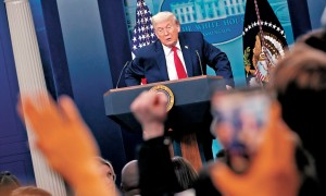 重返白宮滿一年演說　特朗普吹噓「365項成就」：連上帝也為我自豪