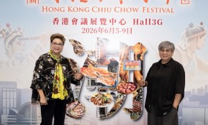 夥黑妹潮州節飆歌 肥媽：香港不愁沒機會