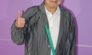 紅館騷唱足四個半小時 胡楓：梗係攰啦！