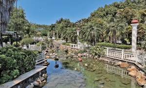 地中海風情金湯灣 天然高礦化海水溫泉