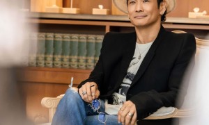 杜德偉出席台北快閃時裝品牌盛會壓軸獻唱炒熱氣氛