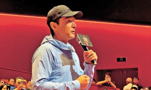 現身首映禮 力挺好友袁弘 胡歌讚《密檔》細膩如「望聞問切」
