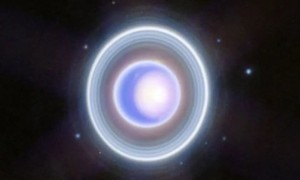高溫高壓下可導電！科學家終於看清了奇特冰的結構