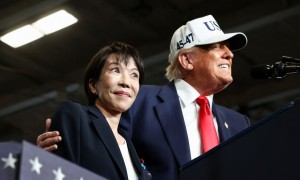 特朗普下场支持高市：她将赢得选举，下月来白宫