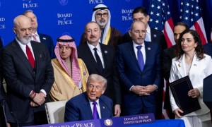 一场闹剧！特朗普收获“惊喜”，大国避而远之