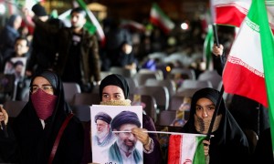 新爆料，“内塔尼亚胡把特朗普忽悠瘸了，没想到穆杰塔巴更反美”