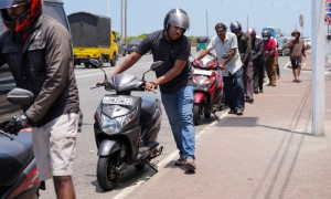 斯里兰卡能源部长：计划购买俄罗斯原油，用人民币支付货款