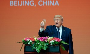 “特朗普想缓和对华关系，美国年轻人也不想陷入新冷战”