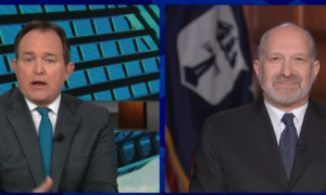 美商务部长直说了：台湾必须让我们的总统高兴