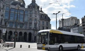 不理杂音，欧洲公司继续采购中国产电动大巴：更安全，更可靠