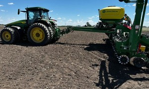 伊朗局势冲击美国农业：化肥价格飙升，农民“连报价都要不到了”