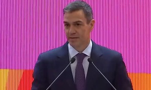 赵丁琪：“西方最进步政府的领导人”访华，不只是向东看这么简单