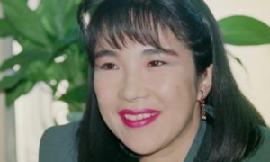 管建强：高市这段咄咄逼人的质询，暴露了日本右翼多大的无知与野心？