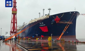 全球领先LNG运输船“天山”号顺利交付