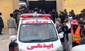 巴基斯坦警方突袭爆炸事件袭击者住所，逮捕4人