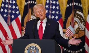 草台班子？“特朗普政府低估伊朗决心，让人目瞪口呆”