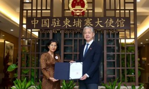 柬埔寨红会捐赠10万美元，支持中方抗洪救灾