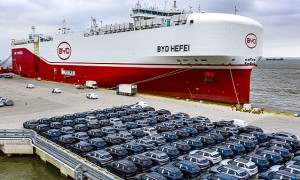 中國汽車出口太猛，全球運車船“不夠用了”