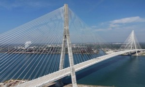 截止日期前美加争分夺秒谈判，力避特朗普50%关税威胁