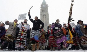 向原住民狂撒$2438億  十年每人均每年$3.5萬