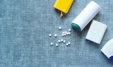 特朗普让50款救命药推迟或取消在加拿大上市